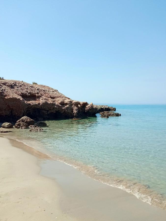 Isalo Villa Makrýgialos 外观 照片