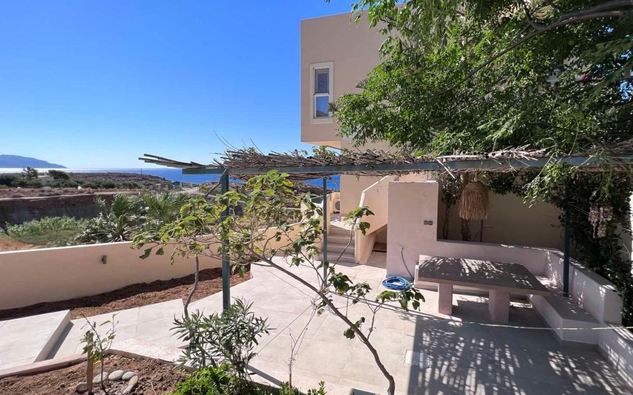 Isalo Villa Makrýgialos 外观 照片